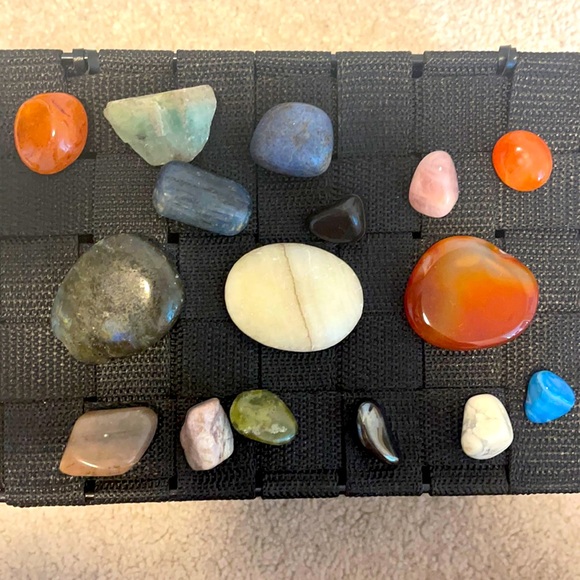 Real gemstones. All are included in the photo. Chakra healing - Picture 1 of 1